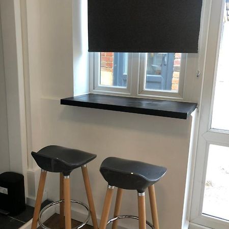 Lovely Modern Decorated 1 Bed Studio نيوبورت المظهر الخارجي الصورة