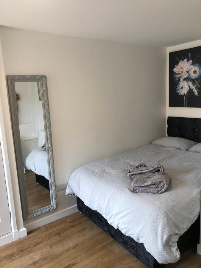 Lovely Modern Decorated 1 Bed Studio نيوبورت المظهر الخارجي الصورة